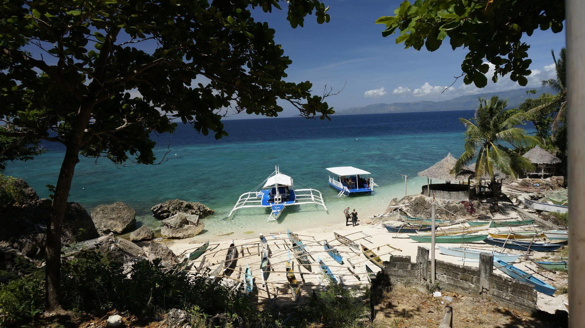 Coco White Beach Resort Bohol Bagian luar foto